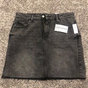 NWT Old Navy Black Mini Skirt, Size 10